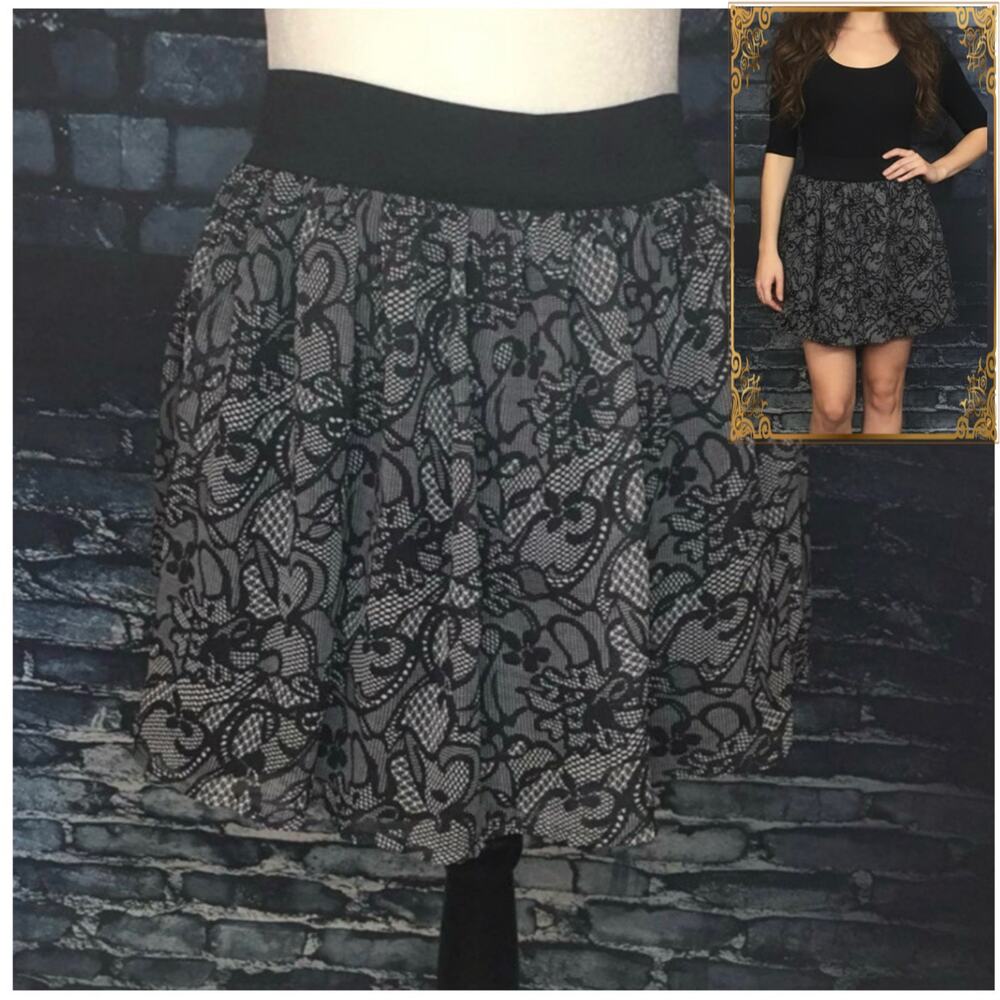 Charlotte Russe Black and Gray Lace Skater Skirt